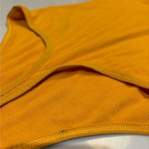 Aritzia Talula yellow ribbed body suit